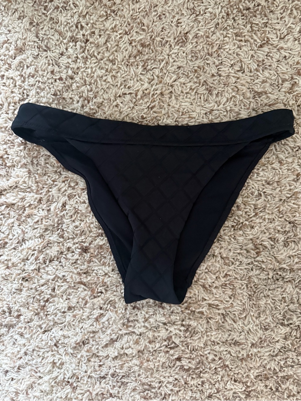 Black quilted lululemon bikini bottom